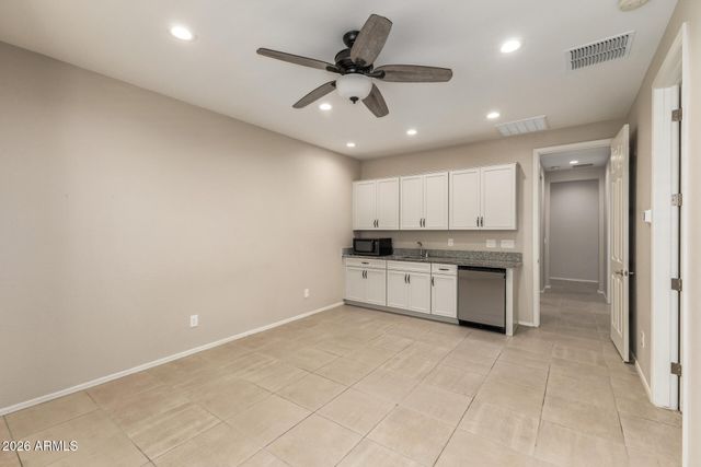 7732 W AGORA Lane, Phoenix, AZ 85043