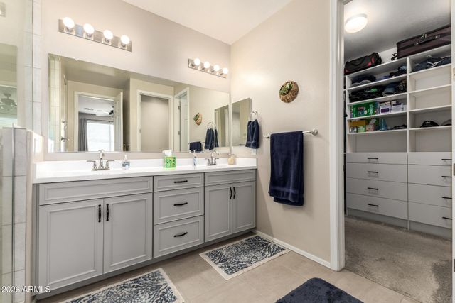 7732 W AGORA Lane, Phoenix, AZ 85043