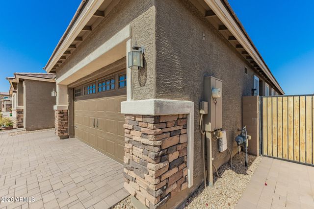 7732 W AGORA Lane, Phoenix, AZ 85043