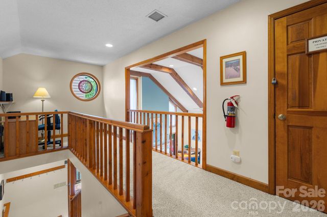 218 Slope View Drive 22, Sugar Mountain, NC 28604