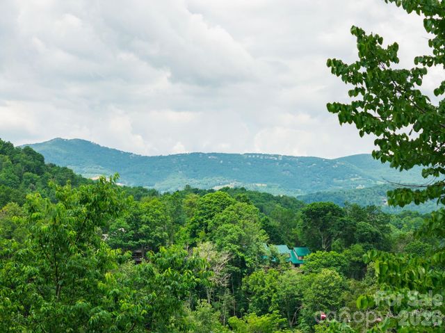 218 Slope View Drive 22, Sugar Mountain, NC 28604