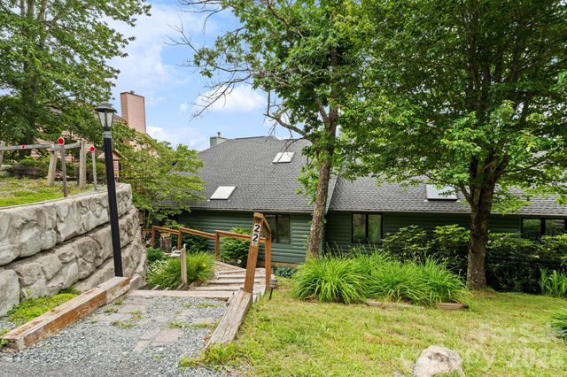 218 Slope View Drive 22, Sugar Mountain, NC 28604