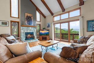 218 Slope View Drive 22, Sugar Mountain, NC 28604