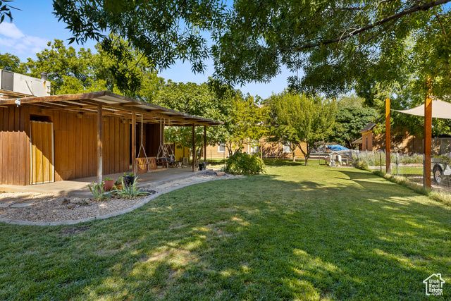 231 S MAIN ST, Hurricane, UT 84737