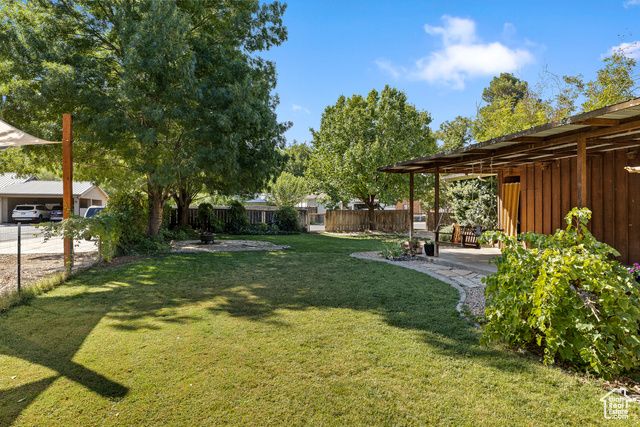 231 S MAIN ST, Hurricane, UT 84737