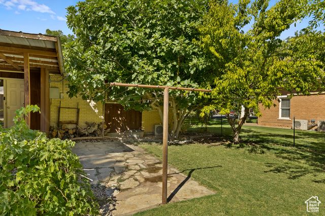 231 S MAIN ST, Hurricane, UT 84737