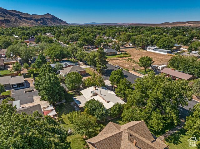 231 S MAIN ST, Hurricane, UT 84737