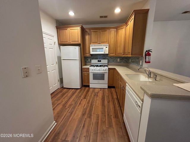 315 Sophee Lane, Lakewood, NJ 08701