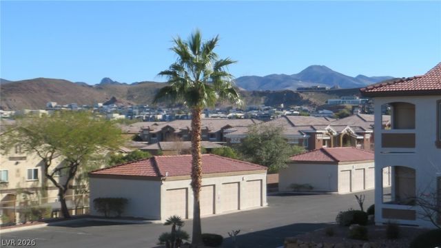 2305 West HORIZON RIDGE Parkway 2822, Henderson, NV 89052