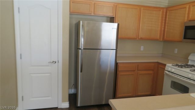 2305 West HORIZON RIDGE Parkway 2822, Henderson, NV 89052