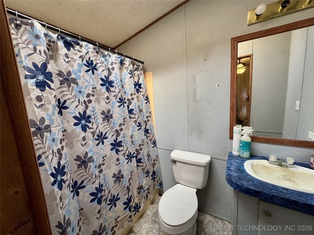 300 Brewer, Savanna, OK 74501