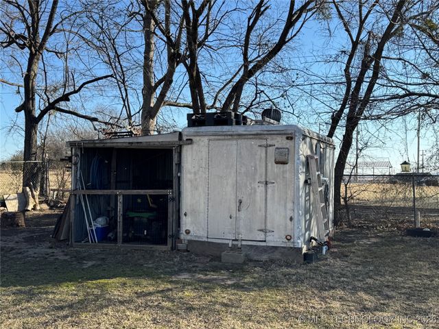 300 Brewer, Savanna, OK 74501