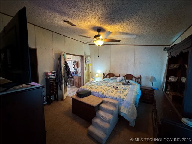 300 Brewer, Savanna, OK 74501