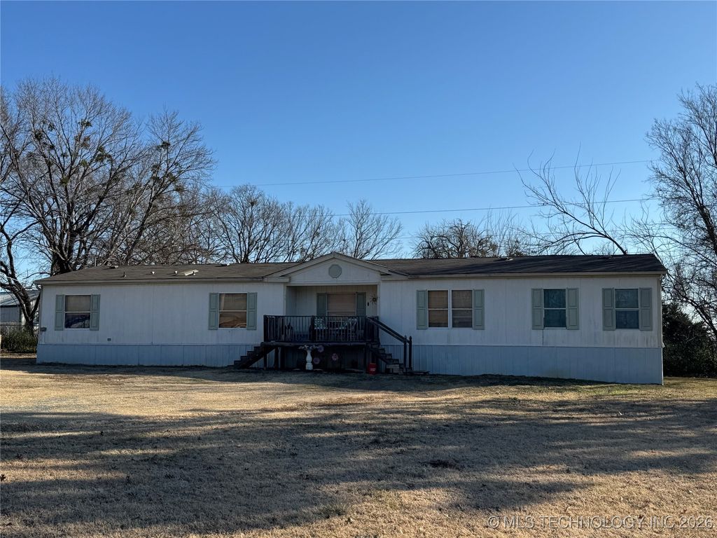 300 Brewer, Savanna, OK 74501