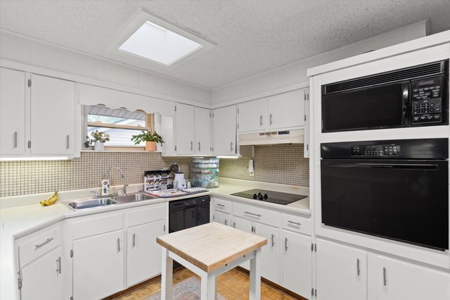 505 Thomas Drive, Rossville, GA 30741