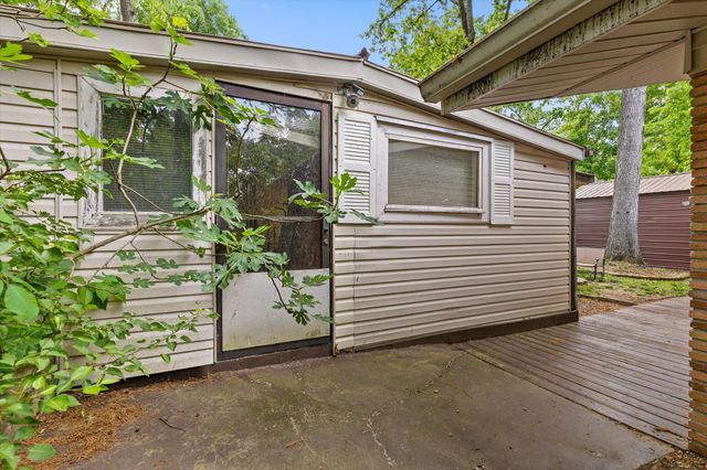 505 Thomas Drive, Rossville, GA 30741