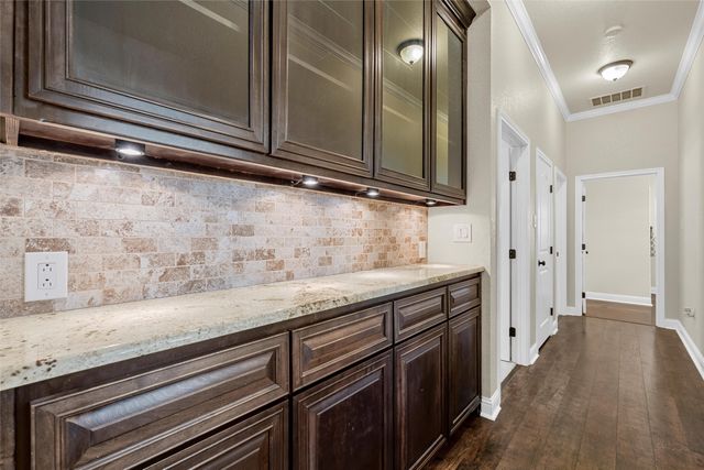 2743 Tokio Road, West, TX 76691