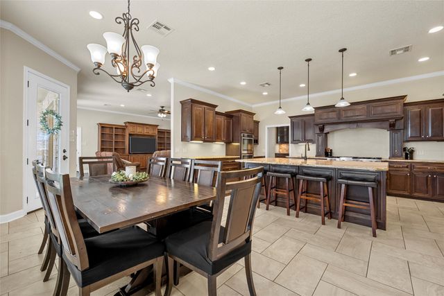 2743 Tokio Road, West, TX 76691