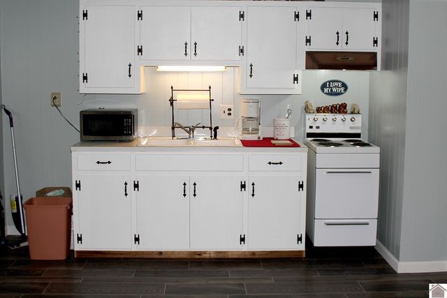 92 Hightide Lane Half of Lot 31, New Concord, KY 42076