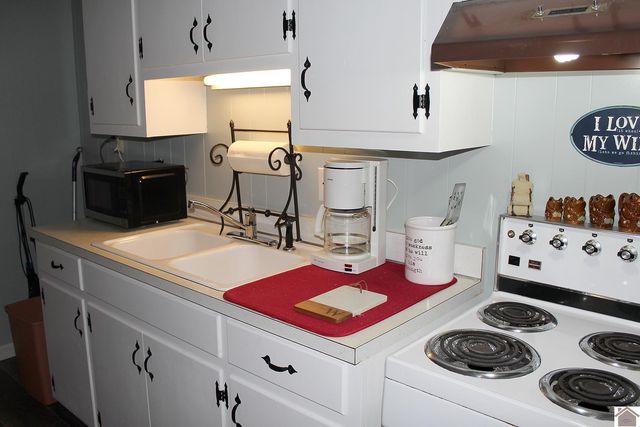 92 Hightide Lane Half of Lot 31, New Concord, KY 42076