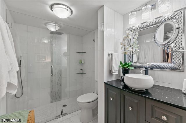1223 Commonwealth CIR 102, Naples, FL 34116