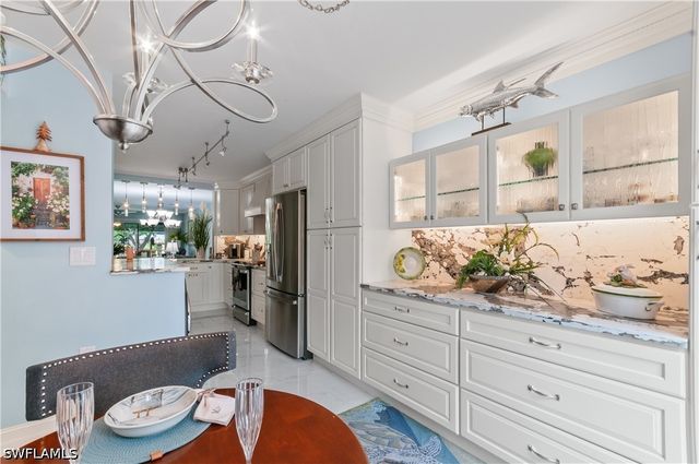 1223 Commonwealth CIR 102, Naples, FL 34116