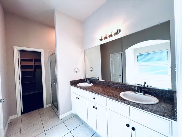 217 Creekwood Drive, Princeton, TX 75407