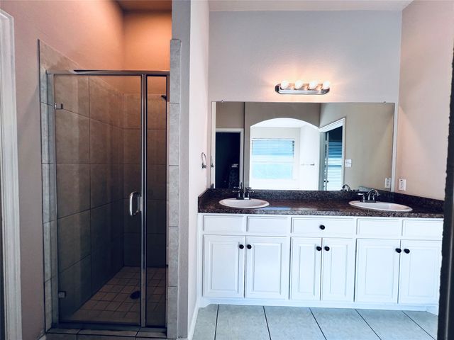 217 Creekwood Drive, Princeton, TX 75407