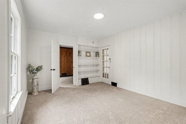 1724 Rossman Avenue, Grand Rapids, MI 49507
