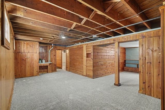 1724 Rossman Avenue, Grand Rapids, MI 49507