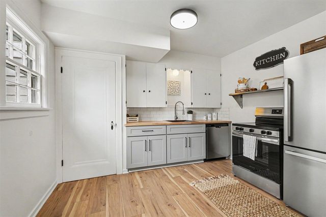 1724 Rossman Avenue, Grand Rapids, MI 49507