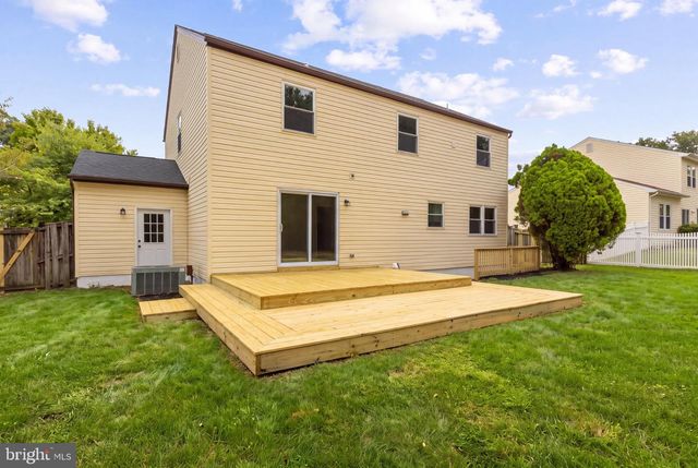 8036 FOXTAIL LN, Glen Burnie, MD 21061