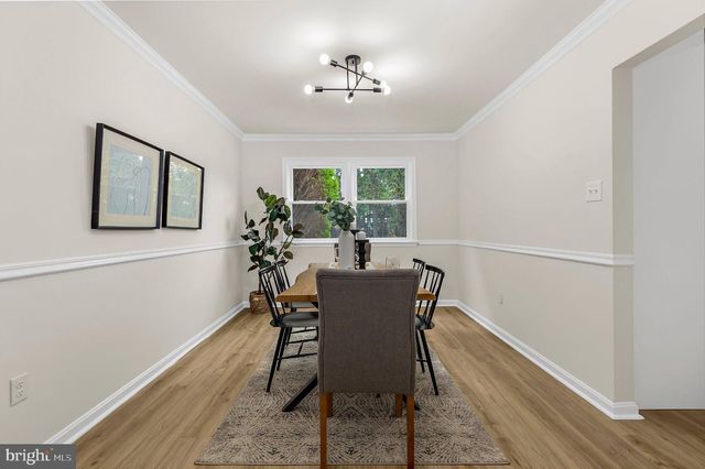 8036 FOXTAIL LN, Glen Burnie, MD 21061