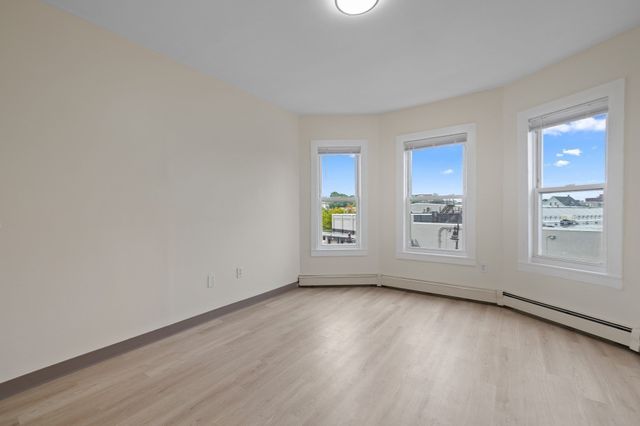 507 Geneva Ave 3, Boston, MA 02122