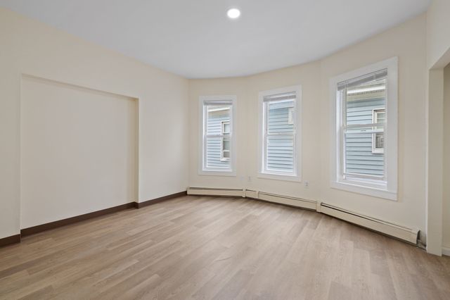 507 Geneva Ave 3, Boston, MA 02122
