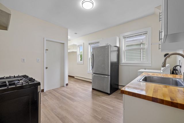 507 Geneva Ave 3, Boston, MA 02122