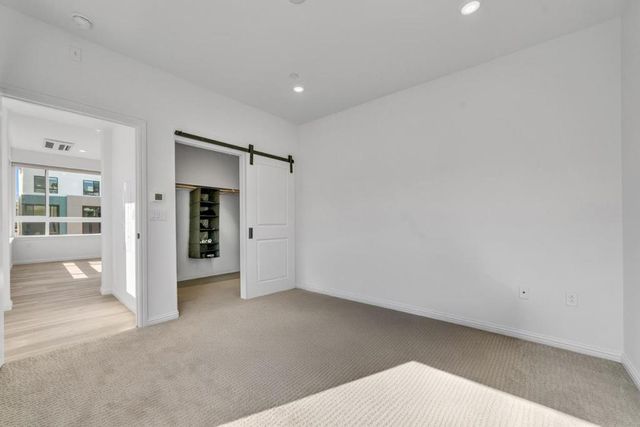 400 Siam Terrace 5, Sunnyvale, CA 94089