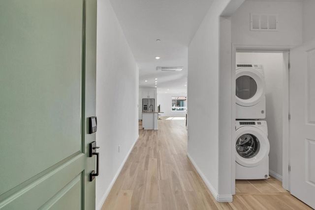 400 Siam Terrace 5, Sunnyvale, CA 94089