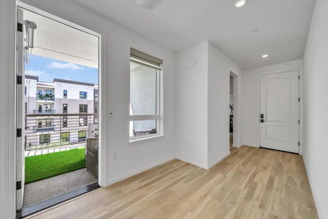 400 Siam Terrace 5, Sunnyvale, CA 94089