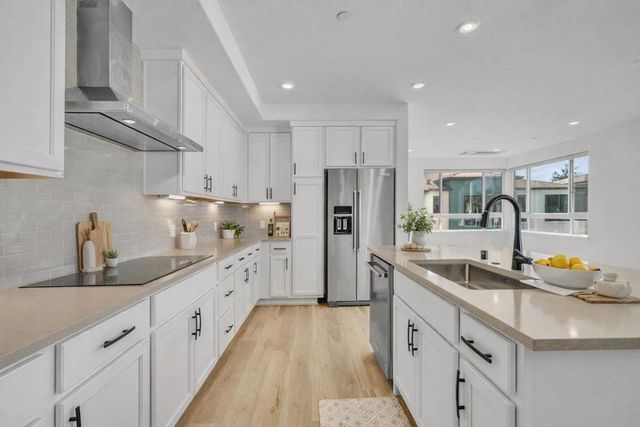 400 Siam Terrace 5, Sunnyvale, CA 94089