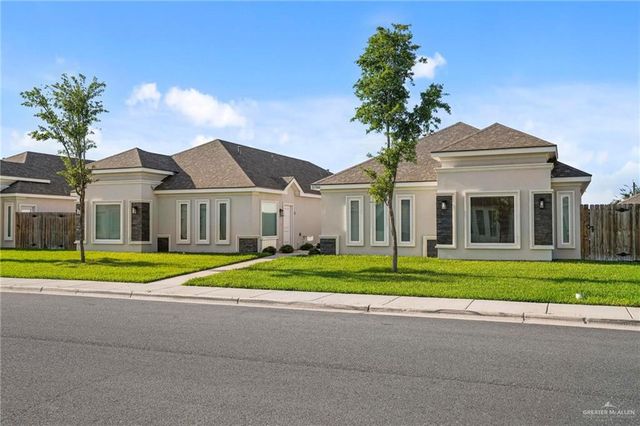 5700 Swallow Avenue 4, Mcallen, TX 78573