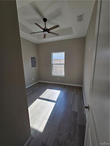 5700 Swallow Avenue 4, Mcallen, TX 78573