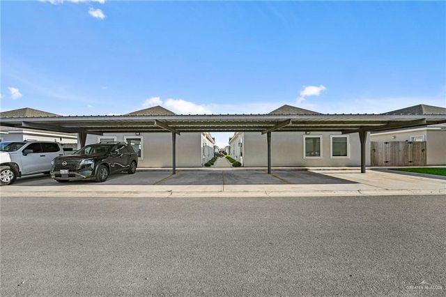 5700 Swallow Avenue 4, Mcallen, TX 78573