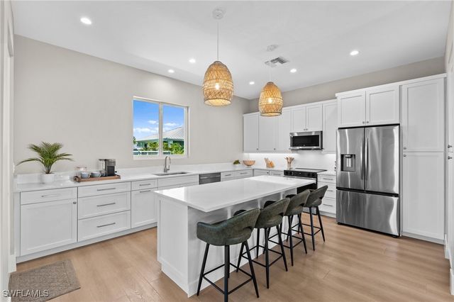 117 Hercules DR, Fort Myers Beach, FL 33931