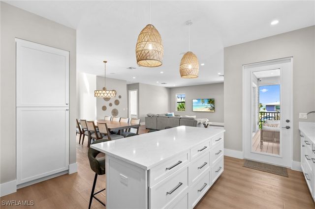 117 Hercules DR, Fort Myers Beach, FL 33931