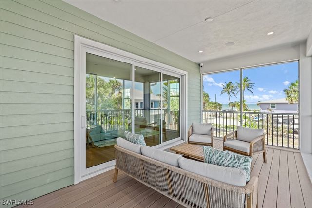 117 Hercules DR, Fort Myers Beach, FL 33931