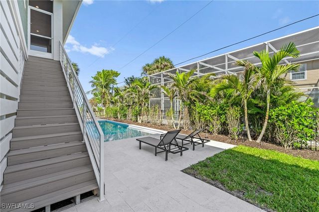 117 Hercules DR, Fort Myers Beach, FL 33931