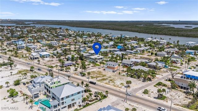 117 Hercules DR, Fort Myers Beach, FL 33931