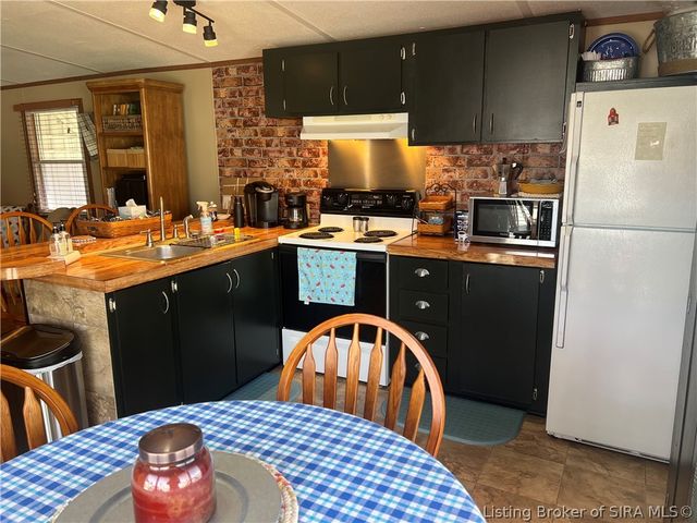 2167 S Elizabeth Drive, Hanover, IN 47243