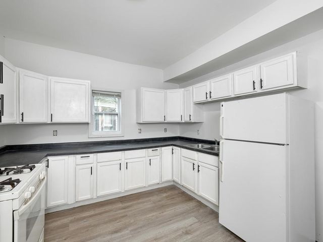 1223 Oliver Avenue N, Minneapolis, MN 55411